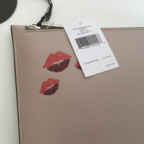 Kate spade Minnie Mouse laptop case beige black - Picture 3 of 5